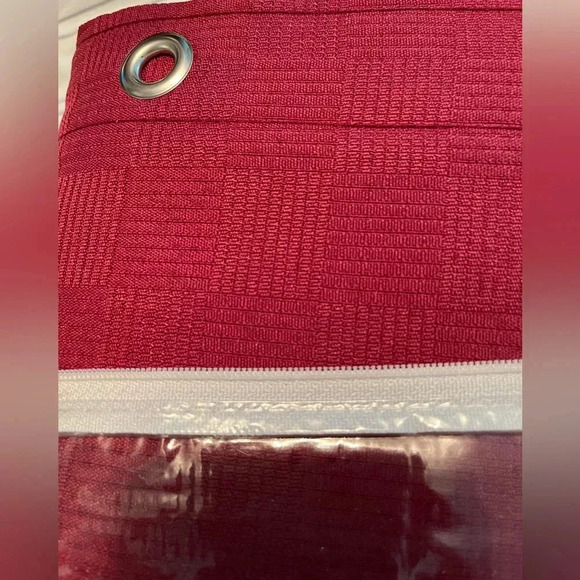 Fabric Showercurtain - Picture 2 of 4